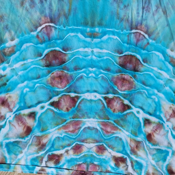 2XL ice dyed tshirt - Picture 2 of 4